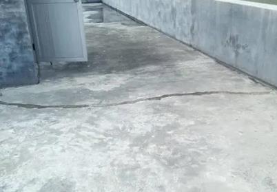 南乐楼顶漏水维修公司分享下如何解决卫生间隐蔽部位漏水的问题?